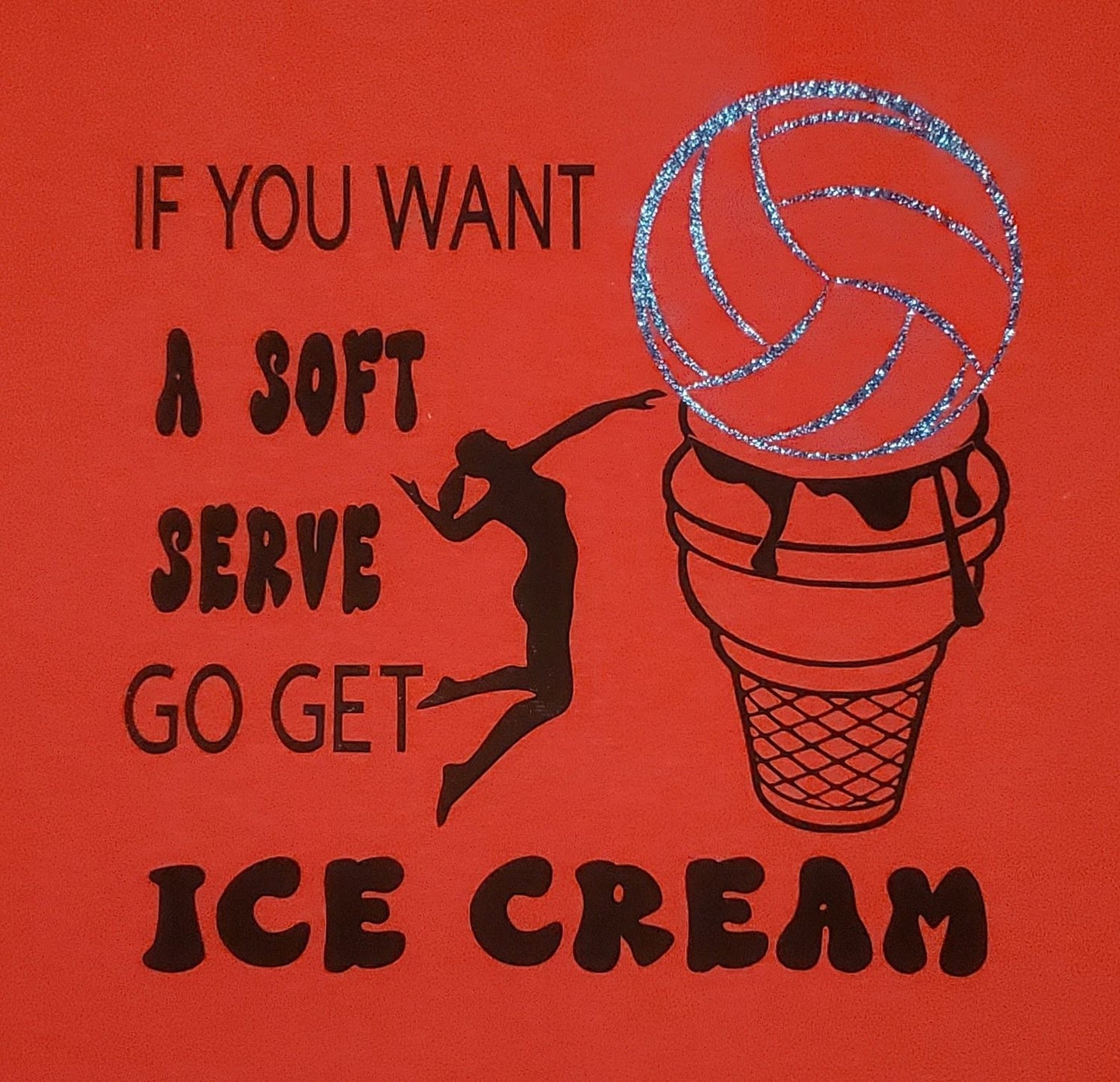 SoFly VOLLEYBALL HOODIE soft serve