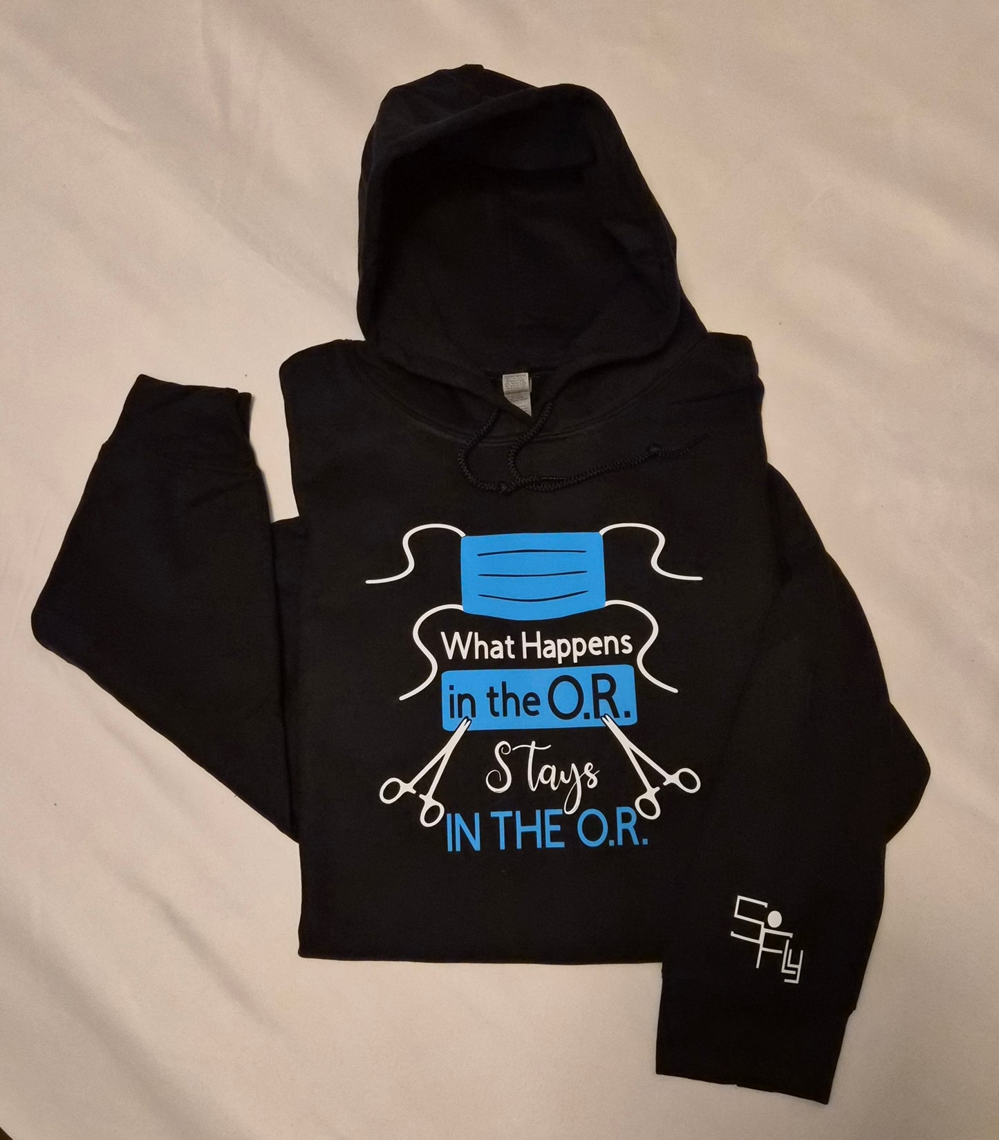 SURGICAL TECH HOODIE what happens in the o.r., stays in the o.r. 2